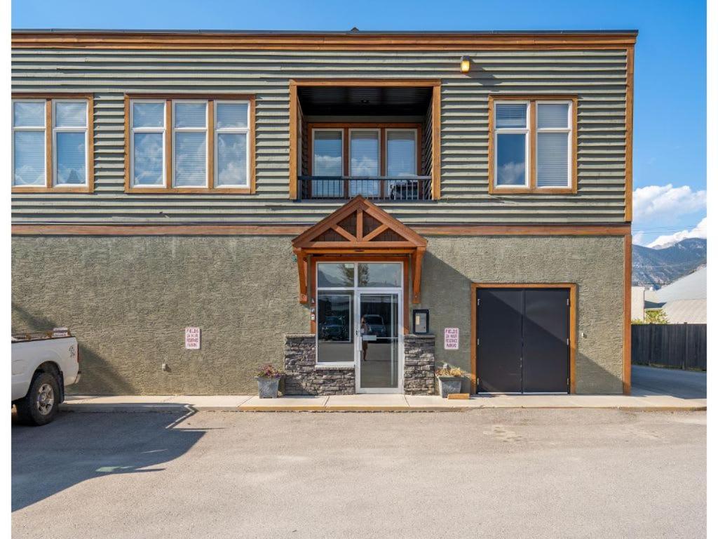 The Grizzly House I Sleep 7 I Patio & Bbq I 55 Tv Lejlighed Invermere Eksteriør billede